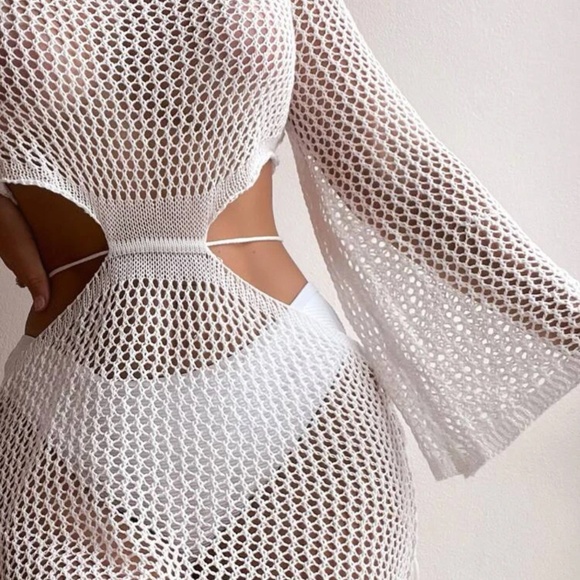 Cover ups - Picture 7 of 9